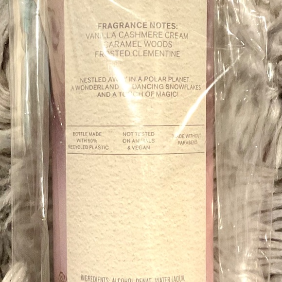 Bath and Body Works Snowflakes & Cashmere Fine Mist 8 oz, New Gift Bag🎁 - Picture 6 of 6